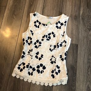 Women’s NWT Papaya Top Size Small